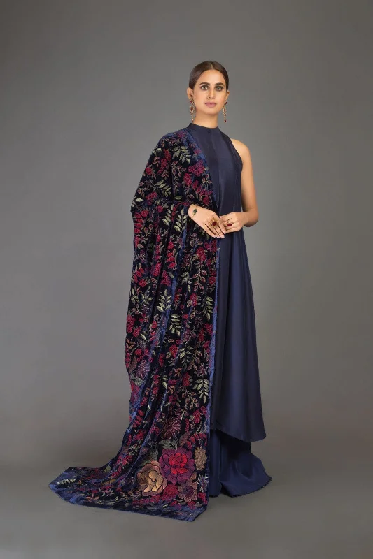 Sarinnah Premium 98-Embroided Fine quality Velvet shawl.